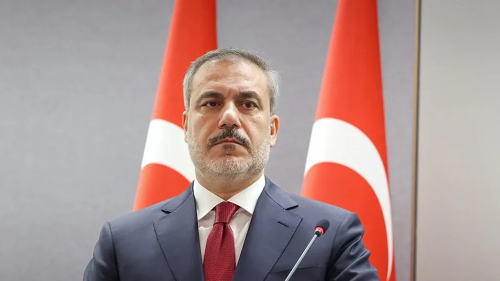 Gündem Son Dakika Siyasi Yorumlar: Analiz ve Perspektifler